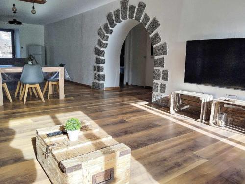 Lathuile Apartment | Relax at Le Mazot: Spa, Pool & Lake Proximity Awaits