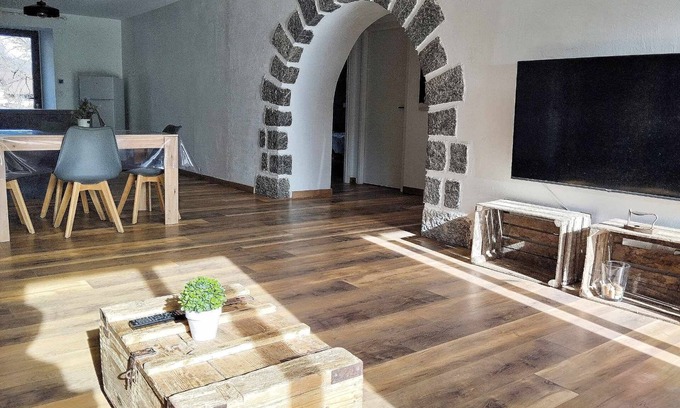 Lathuile Apartment | Relaxing Escape at LE Mazot: Spa, Pool & Lake Access