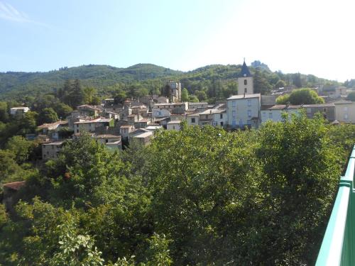 Bez-et-Esparon House | Pet-Friendly Getaway at Le Merlanson Chambres d'Hôtes
