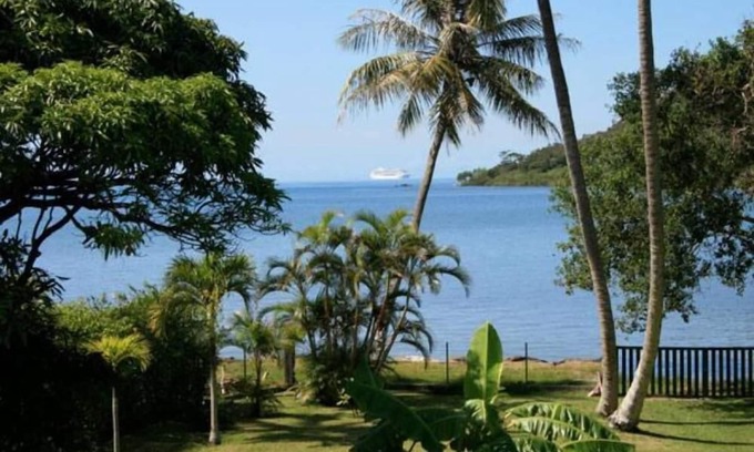 Mont-Dore Sud Villa | Le Mont Dore: Luxury Villa with private beach .