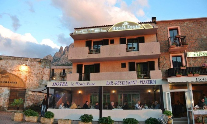 Porto Hotel | Experience Oceanfront Bliss at Le Monte Rosso Hotel