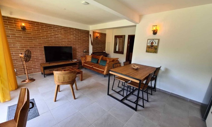 Beau Soleil Apartment | Le Morpho T2: Oceanfront Getaway with Pool View