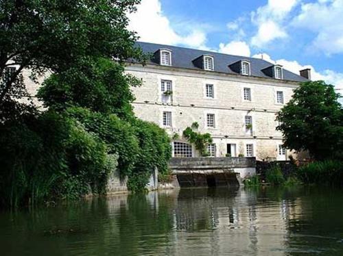 Poilly-sur-Serein Bed & Breakfast | Discover Family-Friendly Comfort at Le Moulin de Poilly
