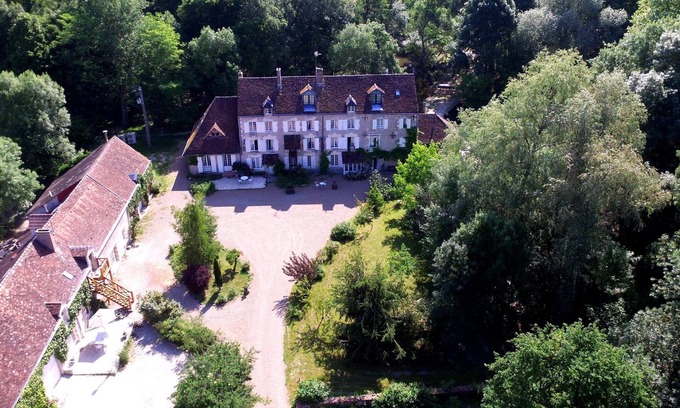 La Cave Hotel | Cozy Le Moulin du Bas Pesé with Family-Friendly Amenities