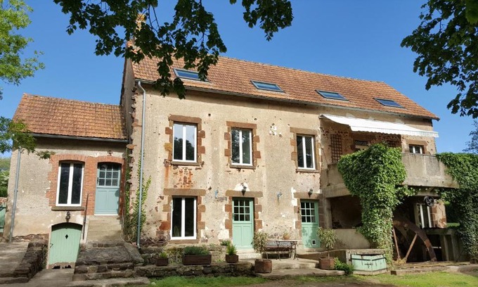 Chaillac Bed & Breakfast | Pet-Friendly Family Retreat at Le Moulin du Cluzeau