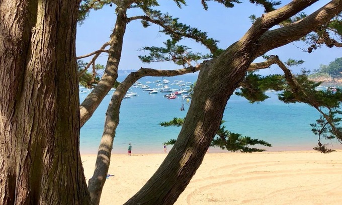 Saint-Briac-sur-Mer Hotel | Unforgettable Le Nessay: Guest Rated 9.8 with Ocean Views