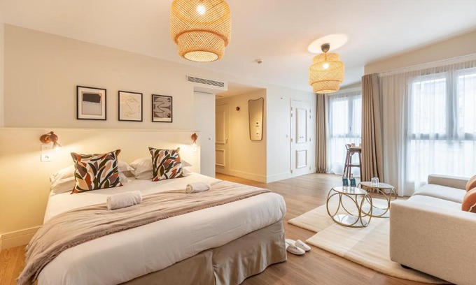 Batignolles Hotel | Family-Friendly Stay at Le Nest by Sweet Inn - 4 Star