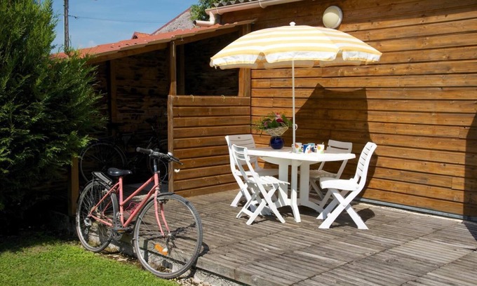 Bouy-Luxembourg House | Comfortable House Retreat with Spa and Pet-Friendly Options
