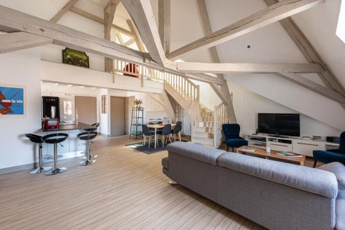 Dijon Centre Ville Apartment | Exceptional Stay at Le Palais - 4-Star Family Friendly Hotel
