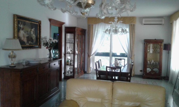 Chieti Bed & Breakfast | Inviting Stay at Le Palme with Breakfast & Hot Tub Access