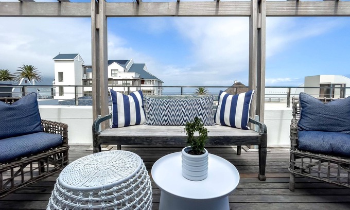 Hermanus City-Centre Apartment | Explore the Elegance of Le Paradis Penthouse Apartment