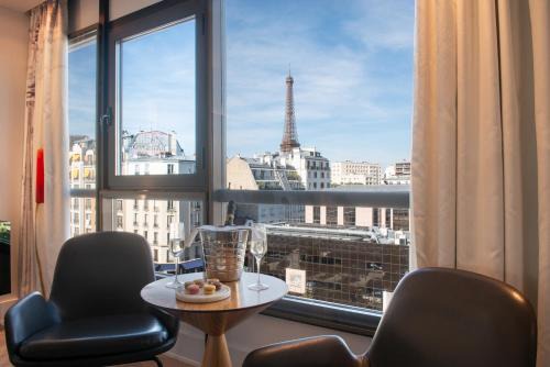 Grenelle Hotel | Explore Le Parisis: A 4-Star Stay by the Eiffel Tower