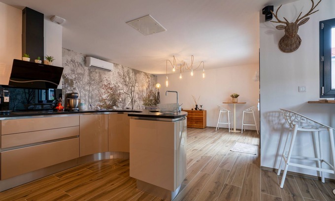 Servigny-les-Sainte-Barbe House | Unforgettable Stays at Le Patio d'Oscar with Spa & Breakfast
