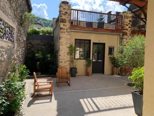 Bedous Apartment | Welcoming Le Patio - Vallée d'Aspe: 9.1/10 Guest Rated