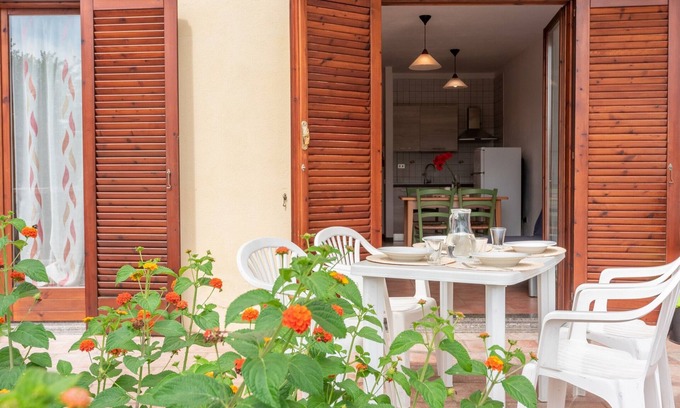 Santa Teresa di Gallura Apartment | Exceptional Le Pavoncelle: 1Km to Beach with Ocean Views