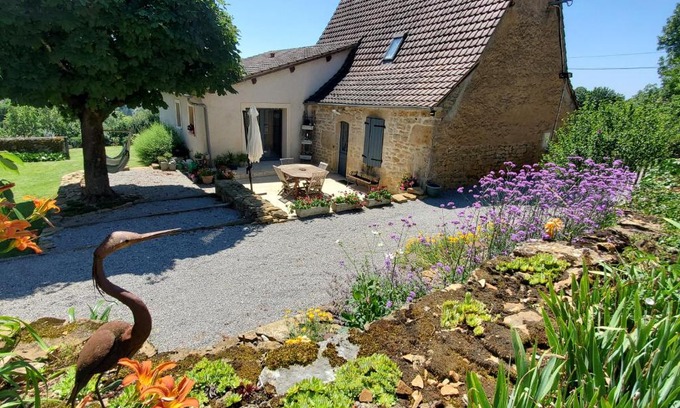 Bio House | Discover Le Pech de Vigne: Rated 9.8, Pet & Child Friendly