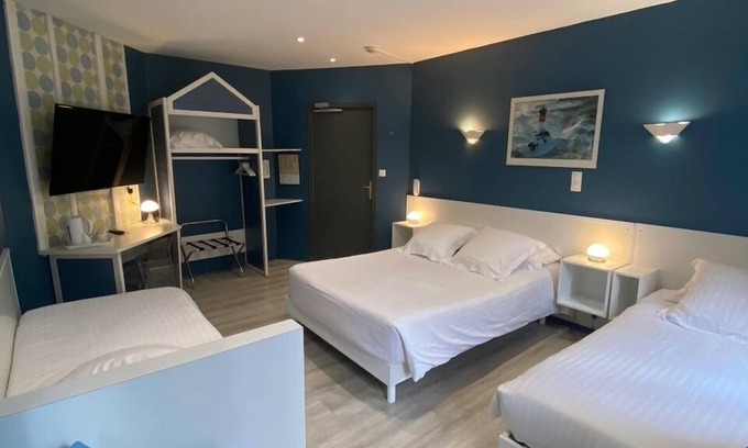 Charleville-Mezieres Hotel | Discover Le Pelican: Spa Retreat with Breakfast Included