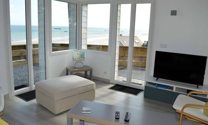 Saint-Come-de-Fresne House | Ocean View Retreat: Le Perchoir, Steps from the Beach
