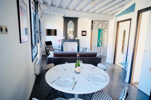 Vaugueux Apartment | Discover le Perroquet Fringant: Pet-Friendly Retreat