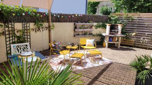 Saint-Aignan-Grandlieu House | Oceanfront Escape at Le Petit Clos: Guest Rated 9.3/10