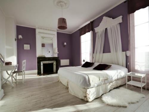 Colayrac-Saint-Cirq Bed & Breakfast | Discover Le Petit Domaine de Colayrac with Ocean Views