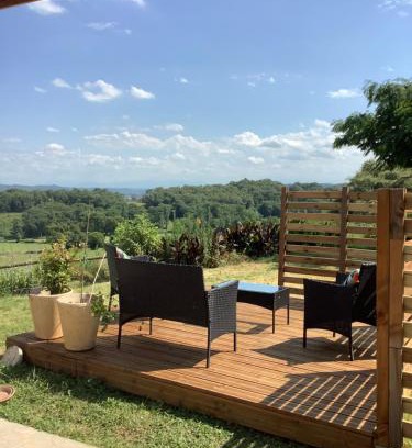 Estampes House | Discover Family-Friendly Comfort at Le Petit Jardin