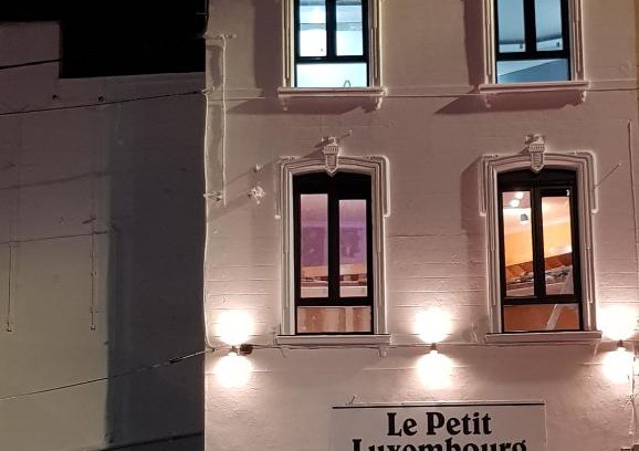 Montignies-sur-Sambre Apartment | Budget-Friendly Le Petit Luxembourg with Family Amenities