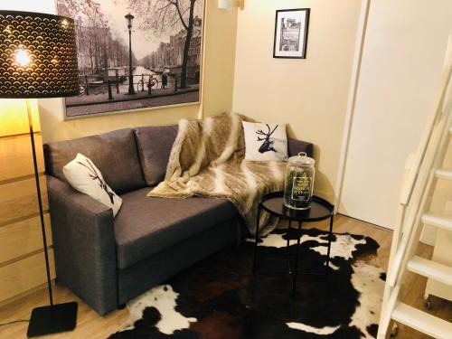 Notre-Dame Apartment | Pet-Friendly Haven at Le Petit Neptune for Family Getaways
