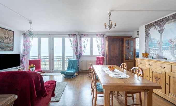 Le Treport Apartment | Oceanfront Bliss at Le Petit Pélican - Ideal for Families