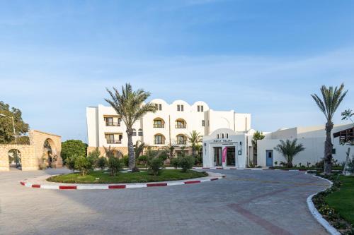 Mezraia Hotel | Relax at Le Petit Palais Djerba & Spa - Pet Friendly Oasis