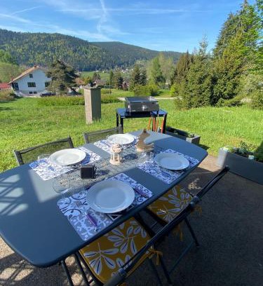Xonrupt-Longemer Apartment | Pet Friendly Escape at Le Petit Sapin - Rated 9.5/10