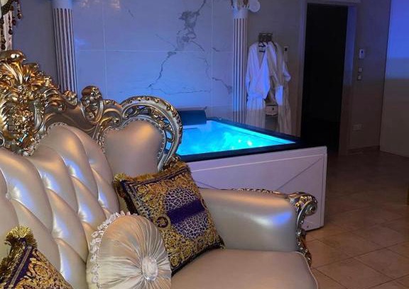 Vernon Apartment | Indulge in Relaxation at Le Petit Versailles with Spa & Hot Tub
