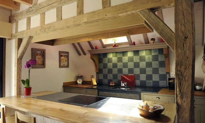 Charmont-sous-Barbuise House | Pet-Friendly House with Spa and Family Amenities Await
