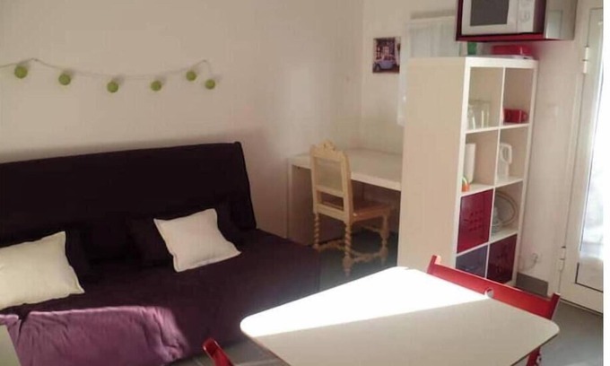 Est Apartment | Le Pin aux Lierres