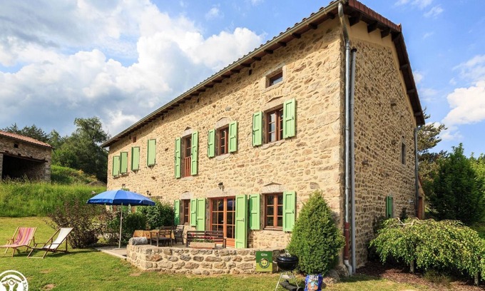 Sauvessanges House | Relaxing Retreat at Le Pont de Chaumat - Sauvessanges