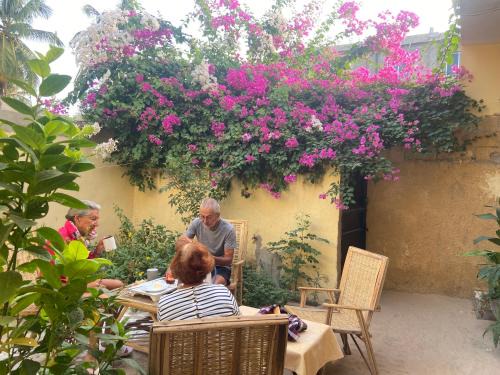 St. Louis House | Pet-Friendly Getaway at Le Poulagou with Breakfast Included