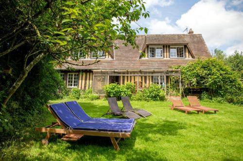 Tourville-sur-Arques House | Pet Friendly Le Pré Sainte-Anne with Oceanfront Views