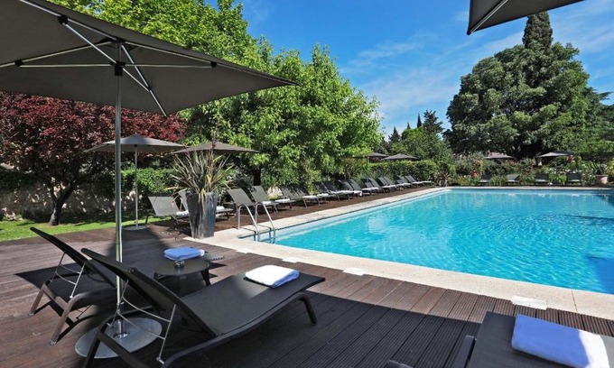 Villeneuve-les-Avignon Hotel | Experience Elegance at Le Prieure - Oceanfront Retreat