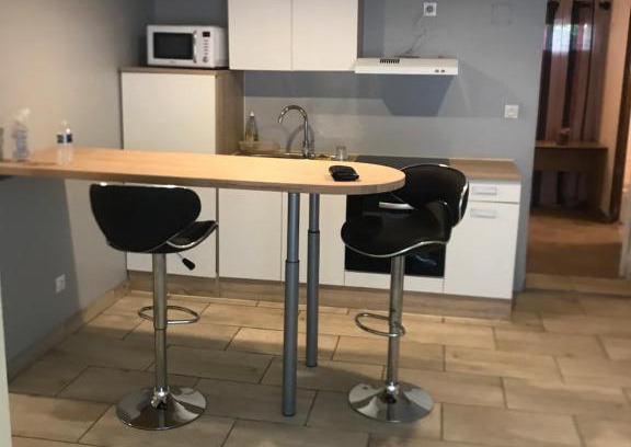 Champhol Apartment | Child-Friendly Stay at Le Privilège: Budget Comfort Awaits