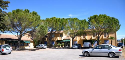 Manosque Hotel | Pet-Friendly Retreat at Le Provence with Family Amenities