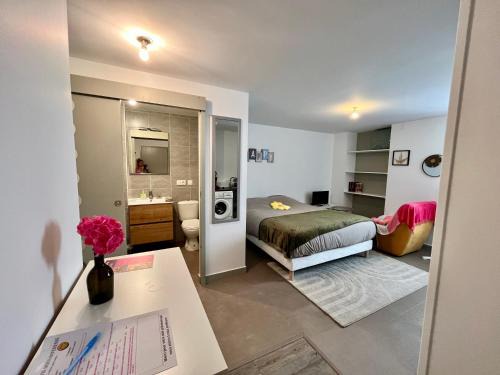 Rives Apartment | Pet and Child Friendly Getaway at Le ptit chez soi