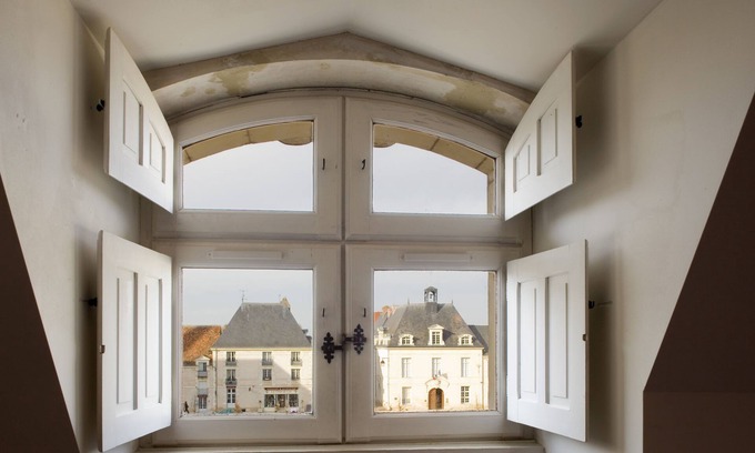 Richelieu Hotel | Discover Le Puits Doré – Hotel with Spa and Family Dining