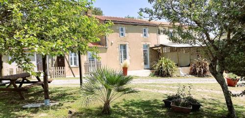 Chambretaud House | Discover Comfort Near Puy du Fou: Family-Friendly Gite