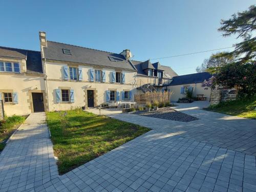 Cleden-Cap-Sizun Bed & Breakfast | Experience Le quartier d'hiver with Oceanfront Spa Retreat