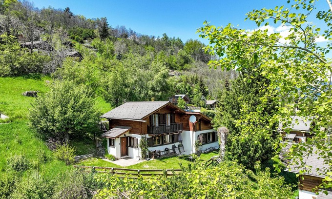 Saclentse House | Discover Le Raccard: Pet Friendly with Lake View & Spa