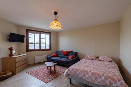 Saint-Quentin-Lamotte-Croix-au-Bailly Apartment | Le Reflet de la Motte - Avec terrasse