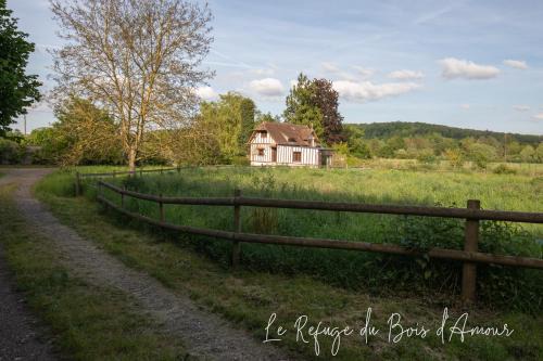 Arnieres-sur-Iton House | Discover Le Refuge du Bois d'Amour: Family-Friendly Getaway