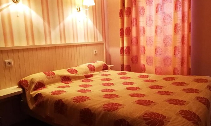 Belle-Isle-en-Terre Hotel | Pet-Friendly Retreat at Le Relais de l'Argoat - Guest Rated 8/10