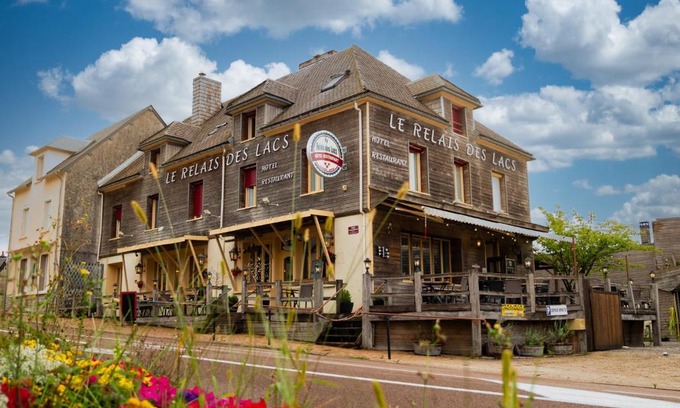 Planchez Hotel | Discover Le Relais des Lacs: Family-Friendly Retreat