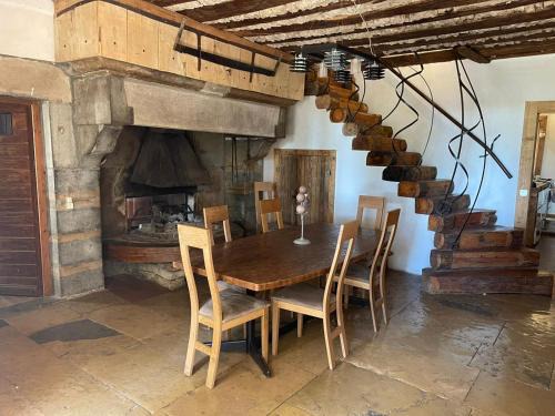 Audelange Bed & Breakfast | Pet-Friendly Comfort at Le Relais Diligence Hotel
